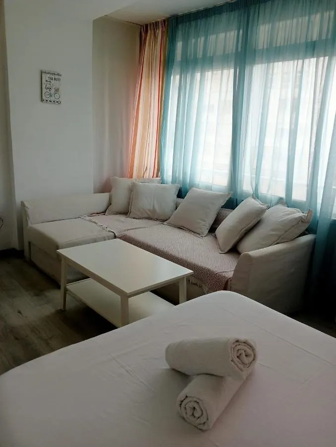 Torremolinos Center Estudio Sun & Beach Apartment