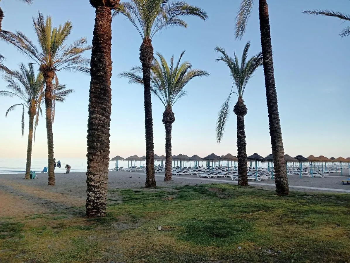 Torremolinos Center Estudio Sun & Beach Apartment